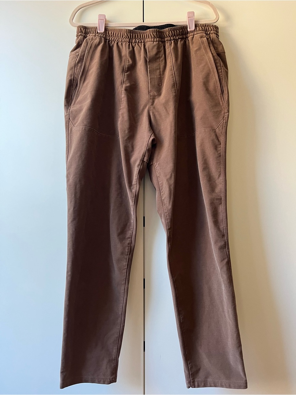 Lululemon Men’s Utilitech Pull-On Classic-Fit Pant 30” Long Dark Mocha XL